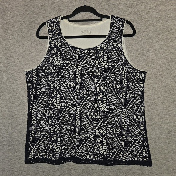 Chico's Crochet Lace Tank Blouse Size 3 (XL/16) Navy Blue Overlay on White Top - Picture 1 of 5